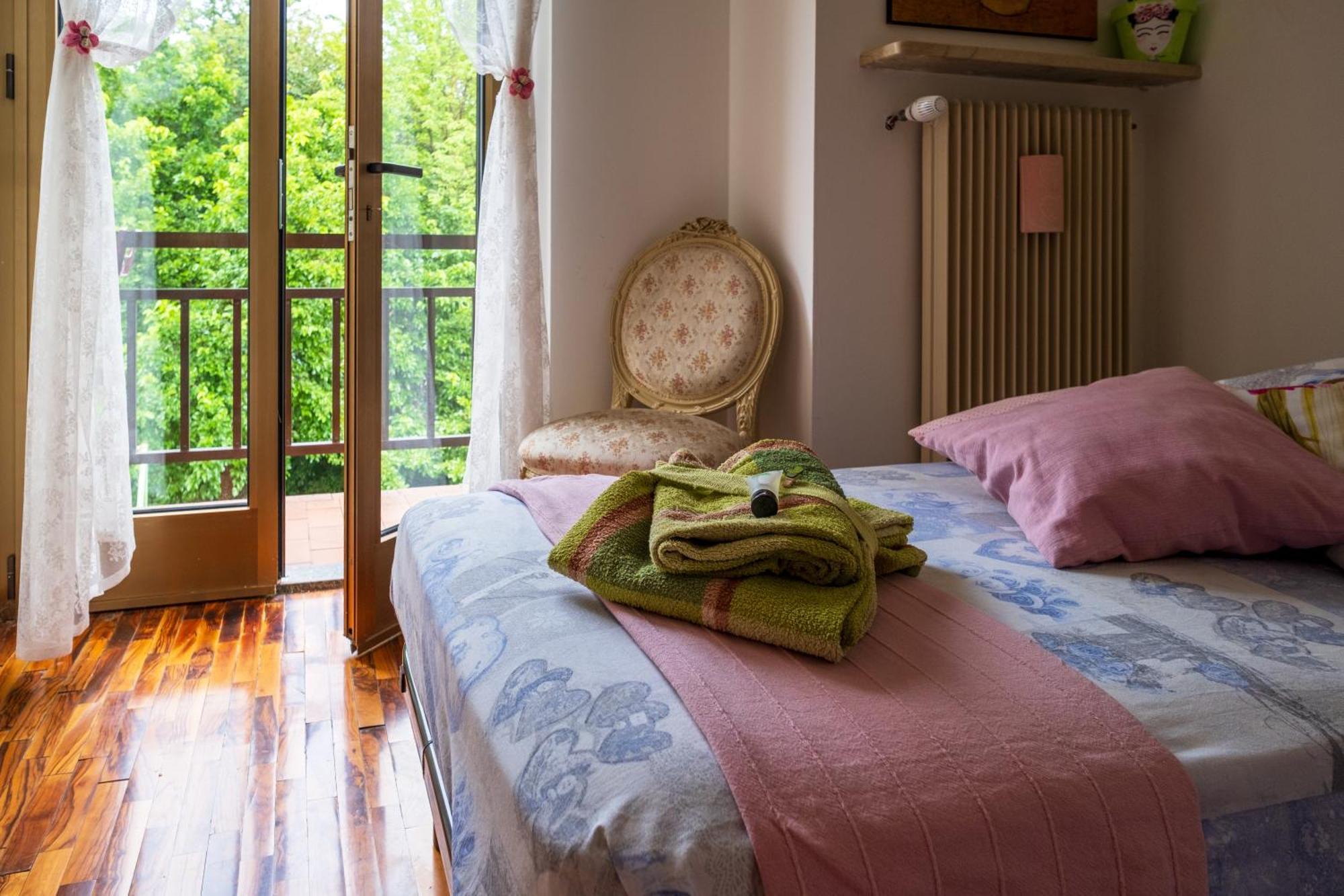 Bed and Breakfast La Vie En Rose à Buia Extérieur photo